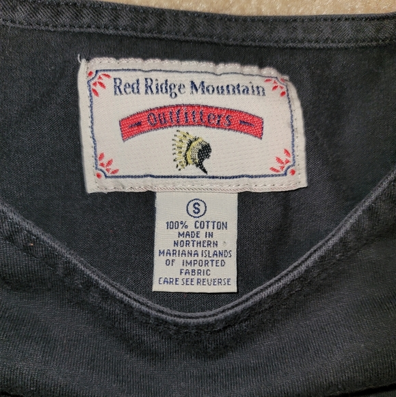 Red Ridge Mtn Outfitters top - Picture 3 of 5